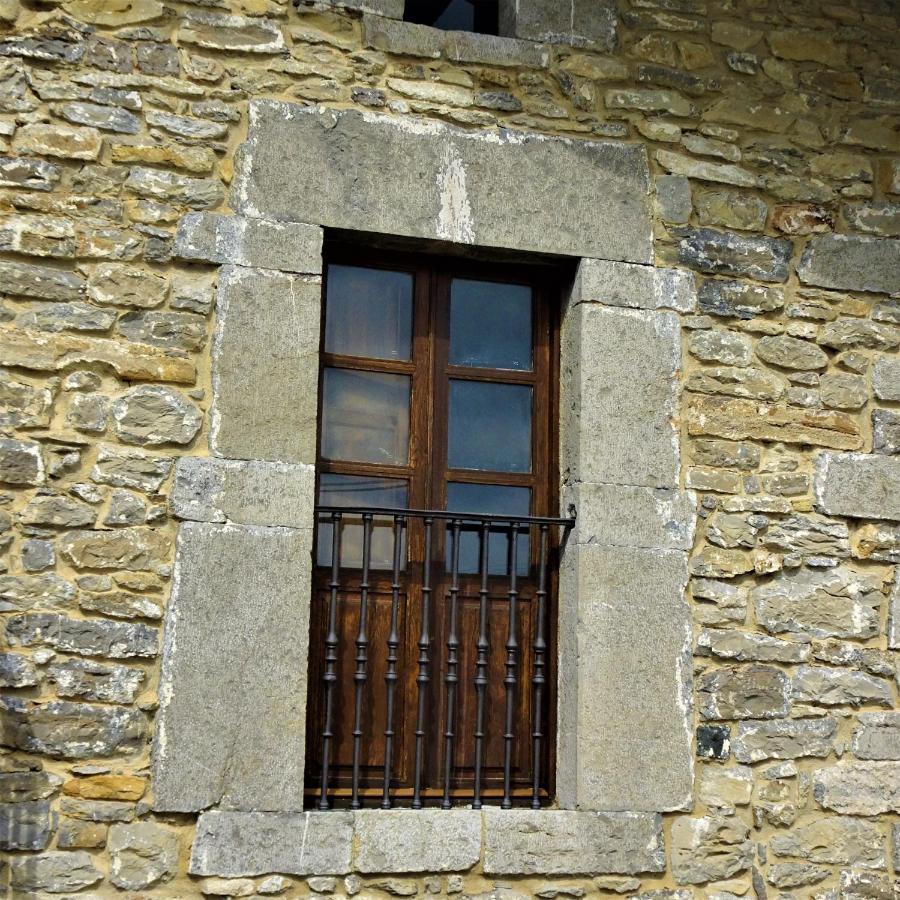 Hotel Dona Lola Izarra Exteriér fotografie